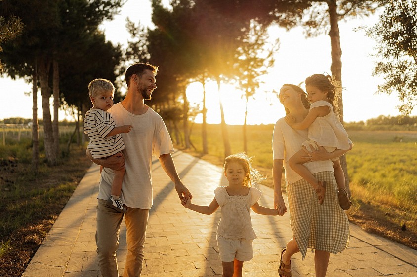 La felicidad en la vida es fundamental para el desarrollo de la familia y la sociedad
